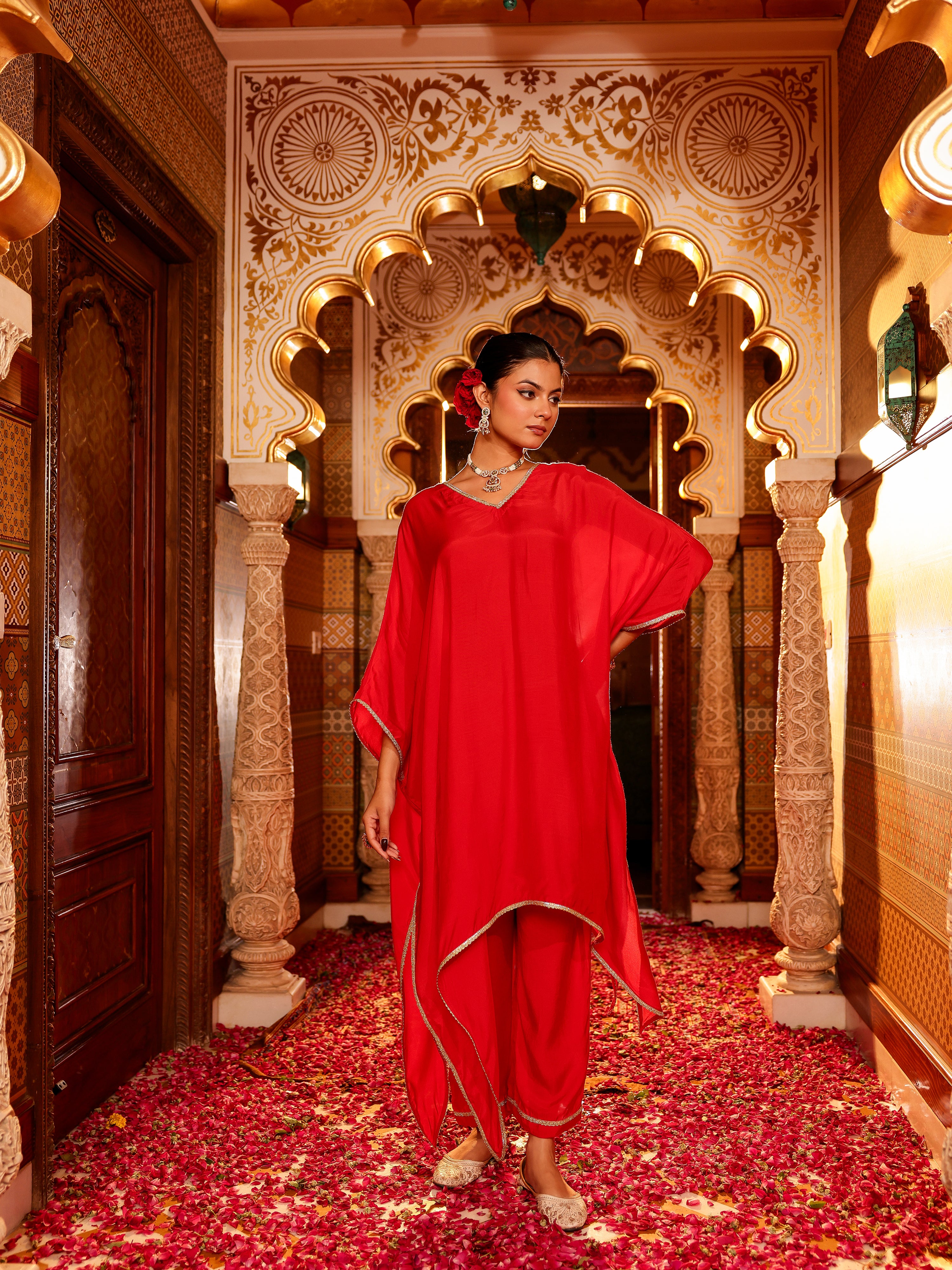 Nivara Solid Muslin Kurta Set