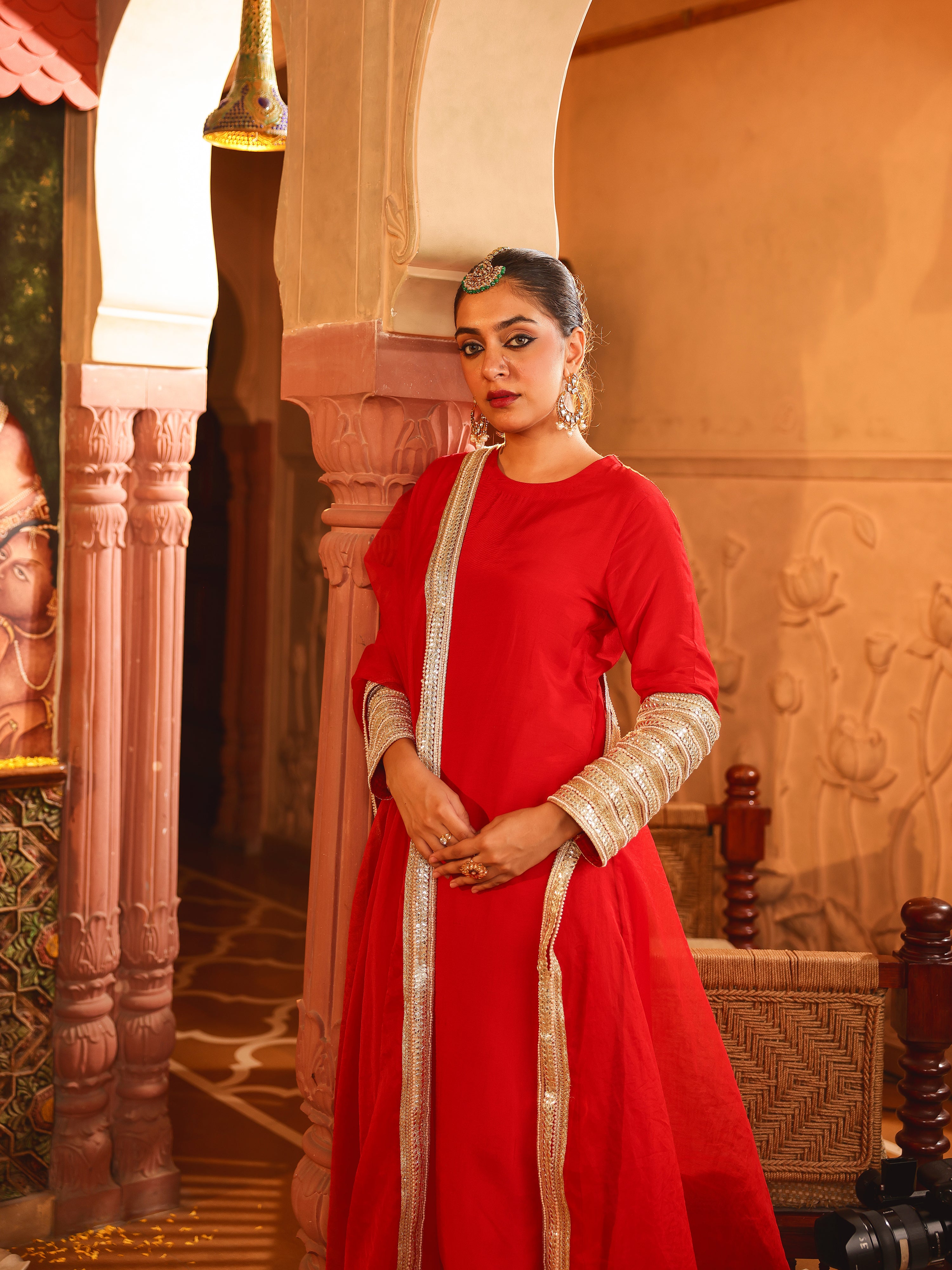 Ameya Solid Muslin Suit Set