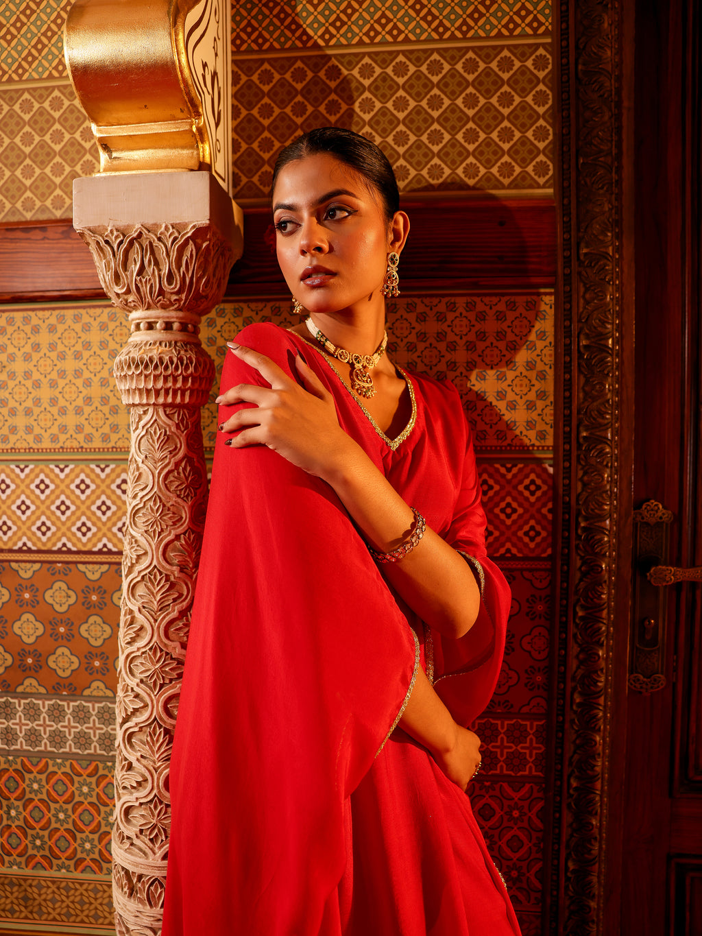 Nivara Solid Muslin Kurta Set