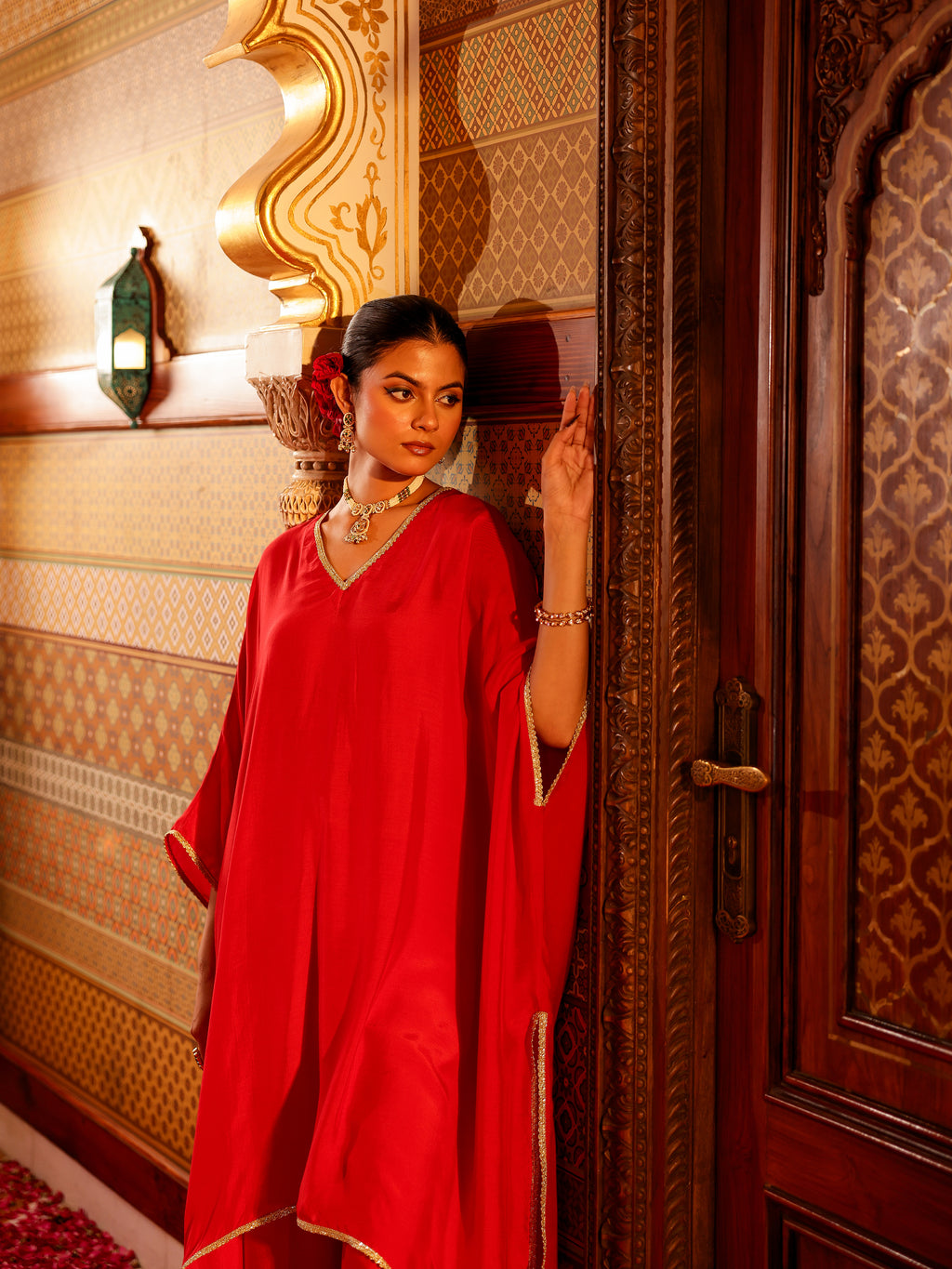 Nivara Solid Muslin Kurta Set