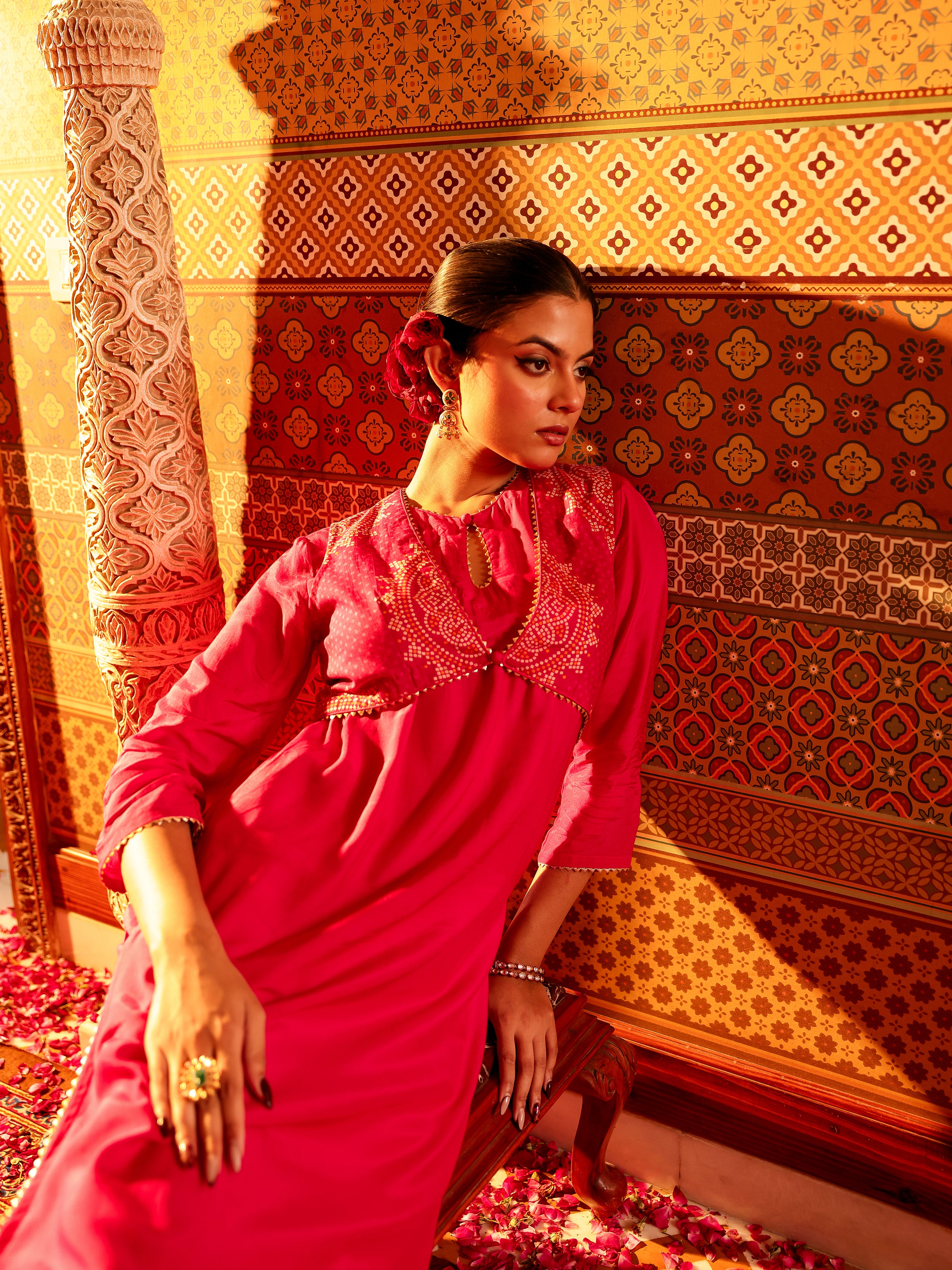 Arunika Solid Muslin Kurta Set