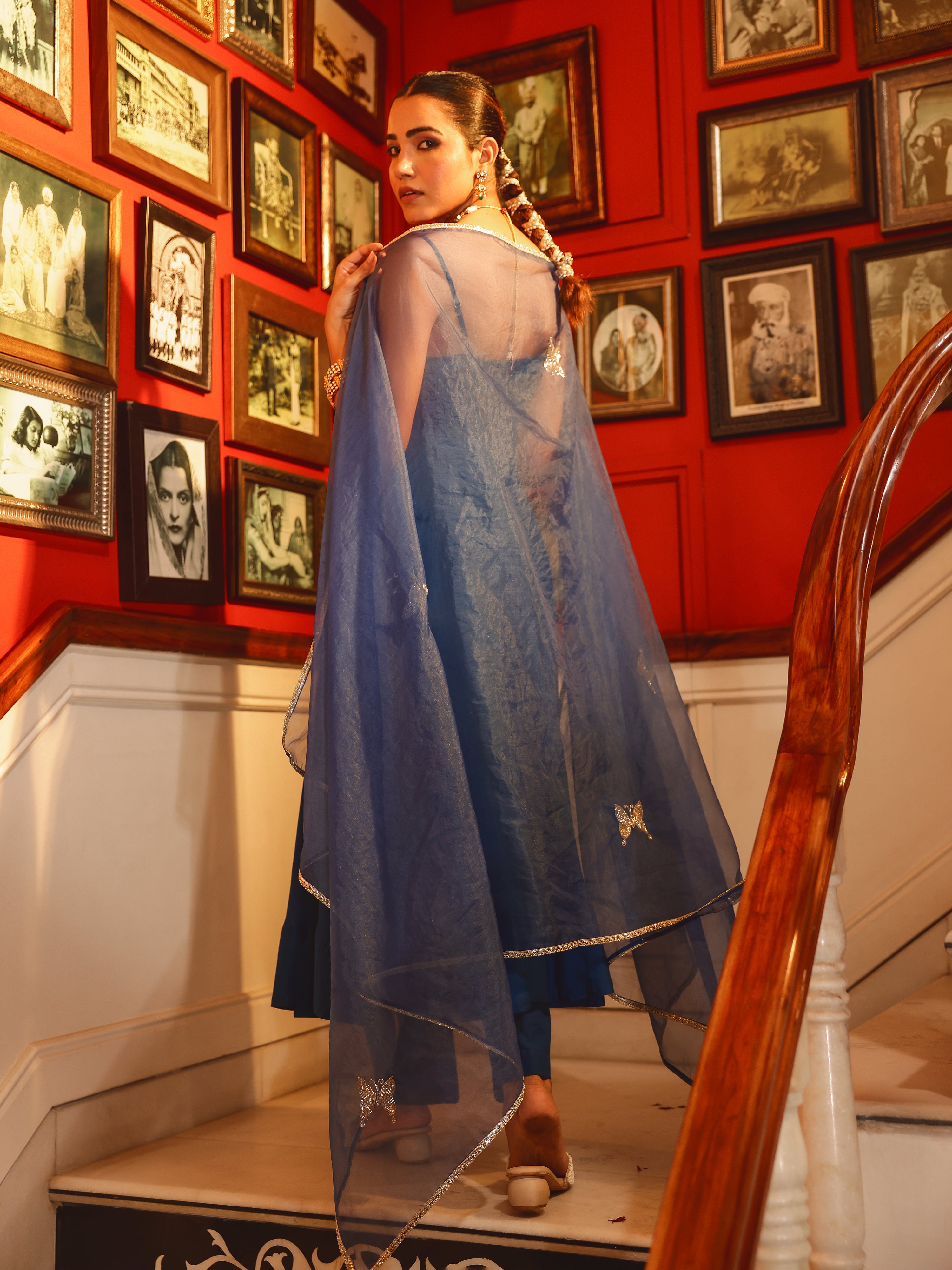 Kshirja Solid Muslin Suit Set