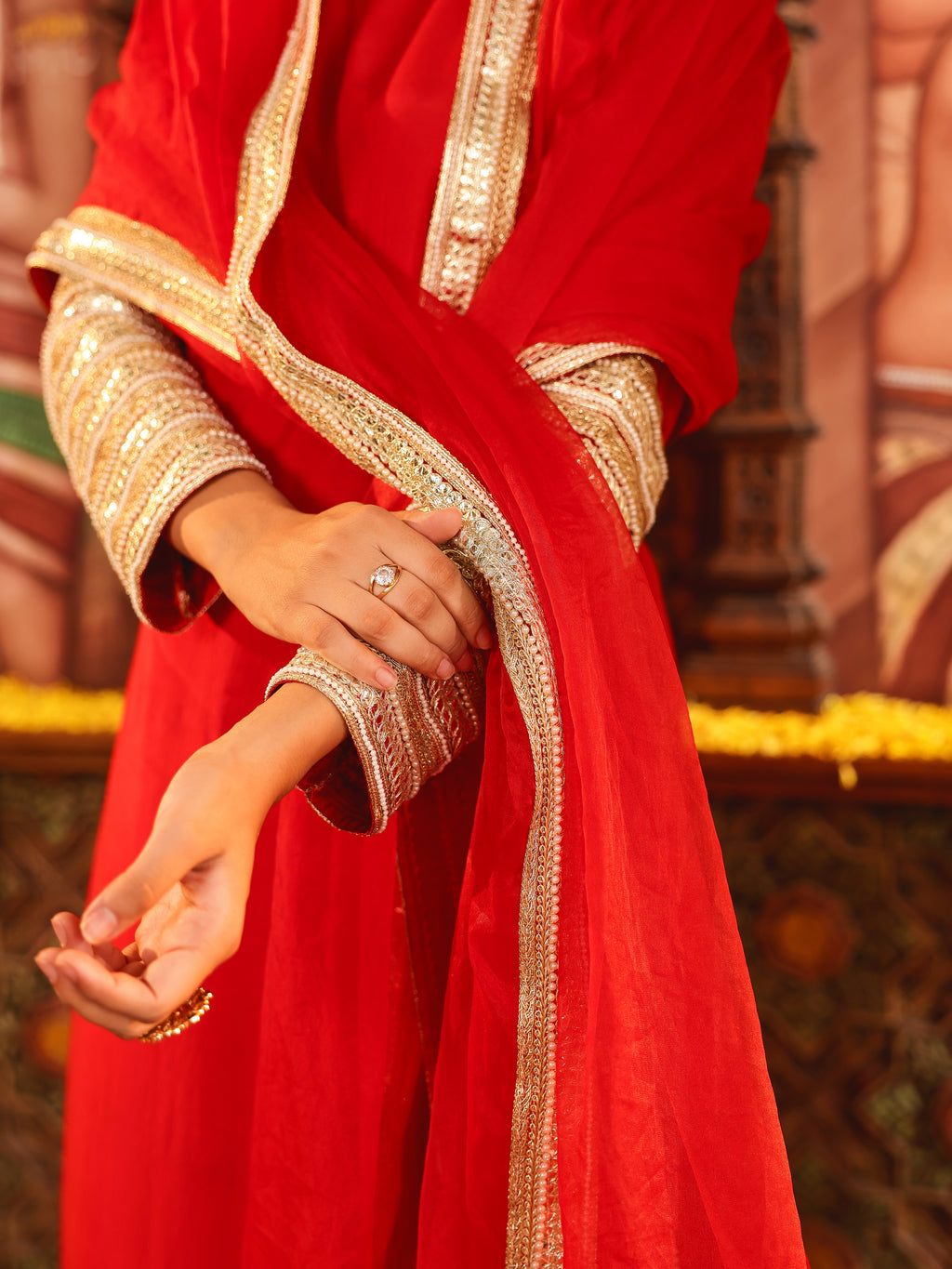 Ameya Solid Muslin Suit Set