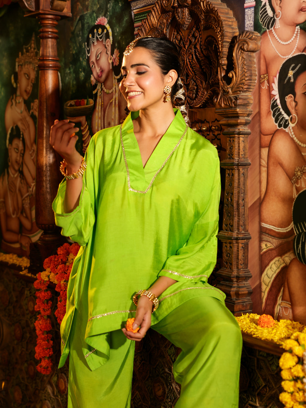 Hamsini Solid Muslin Coord Set