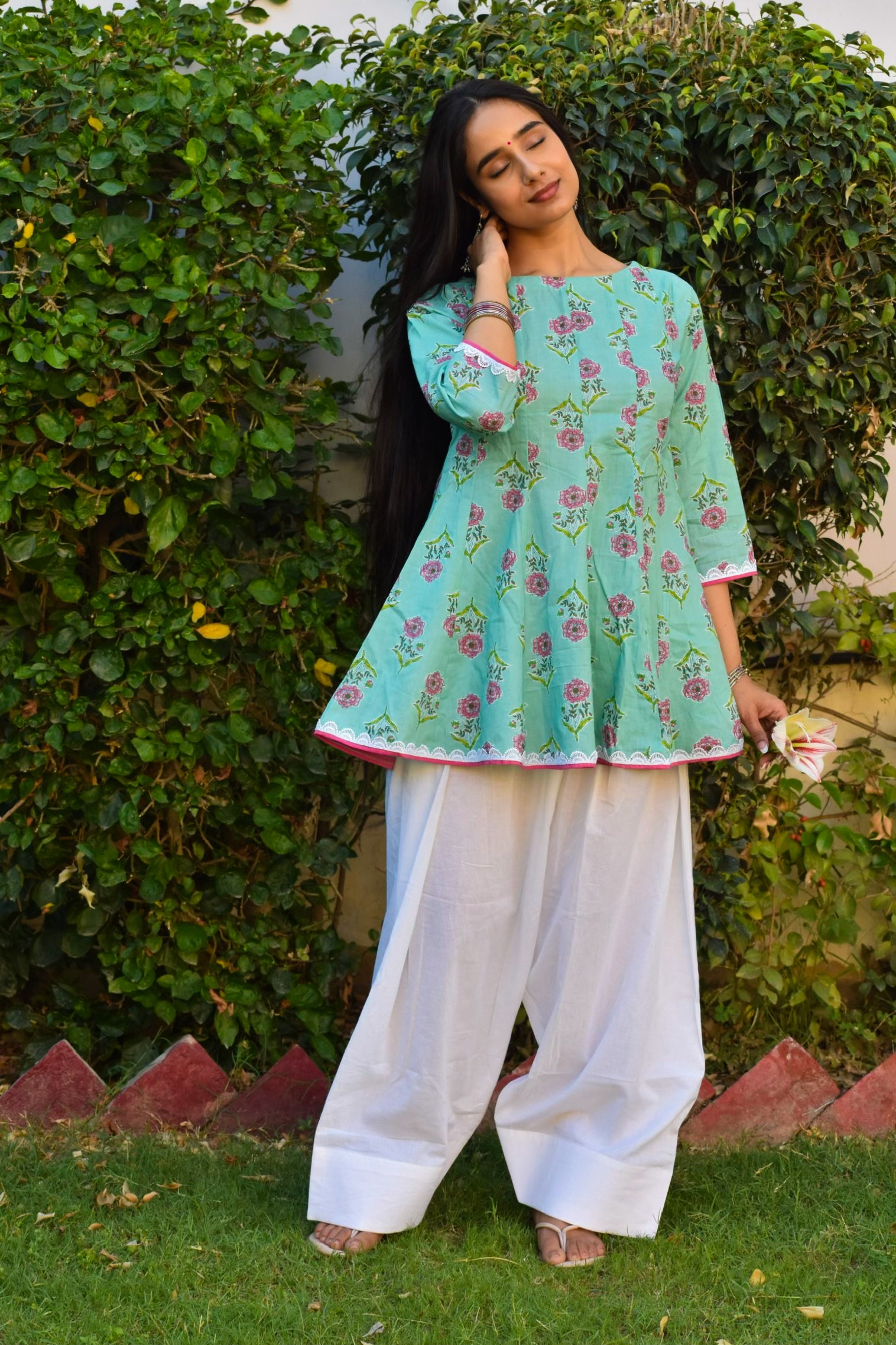 Hansika Handblock Cotton Farshi Set