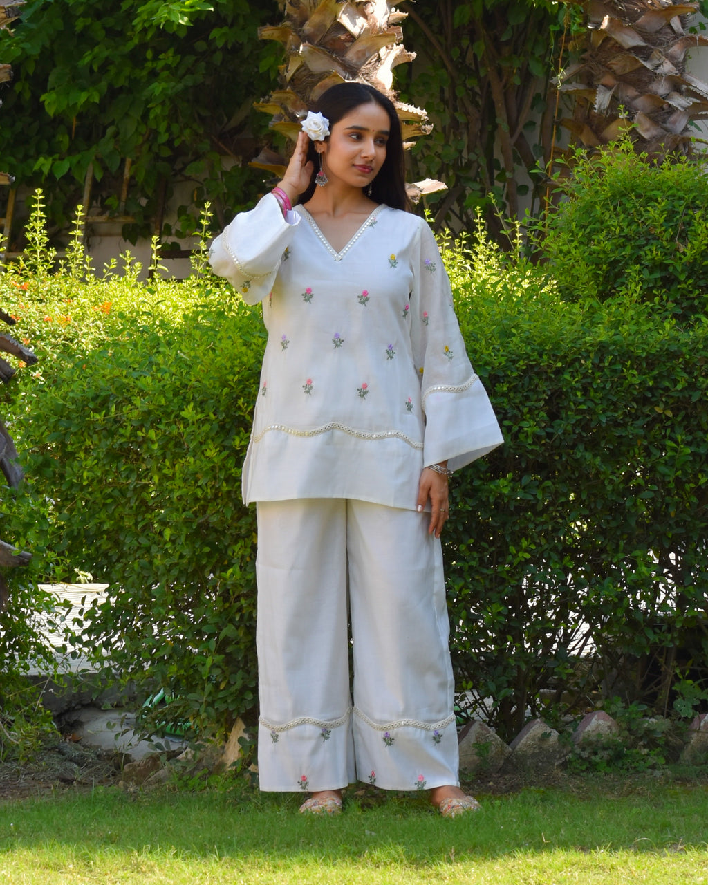 Sarika Embroidered Chanderi Co-ord Set