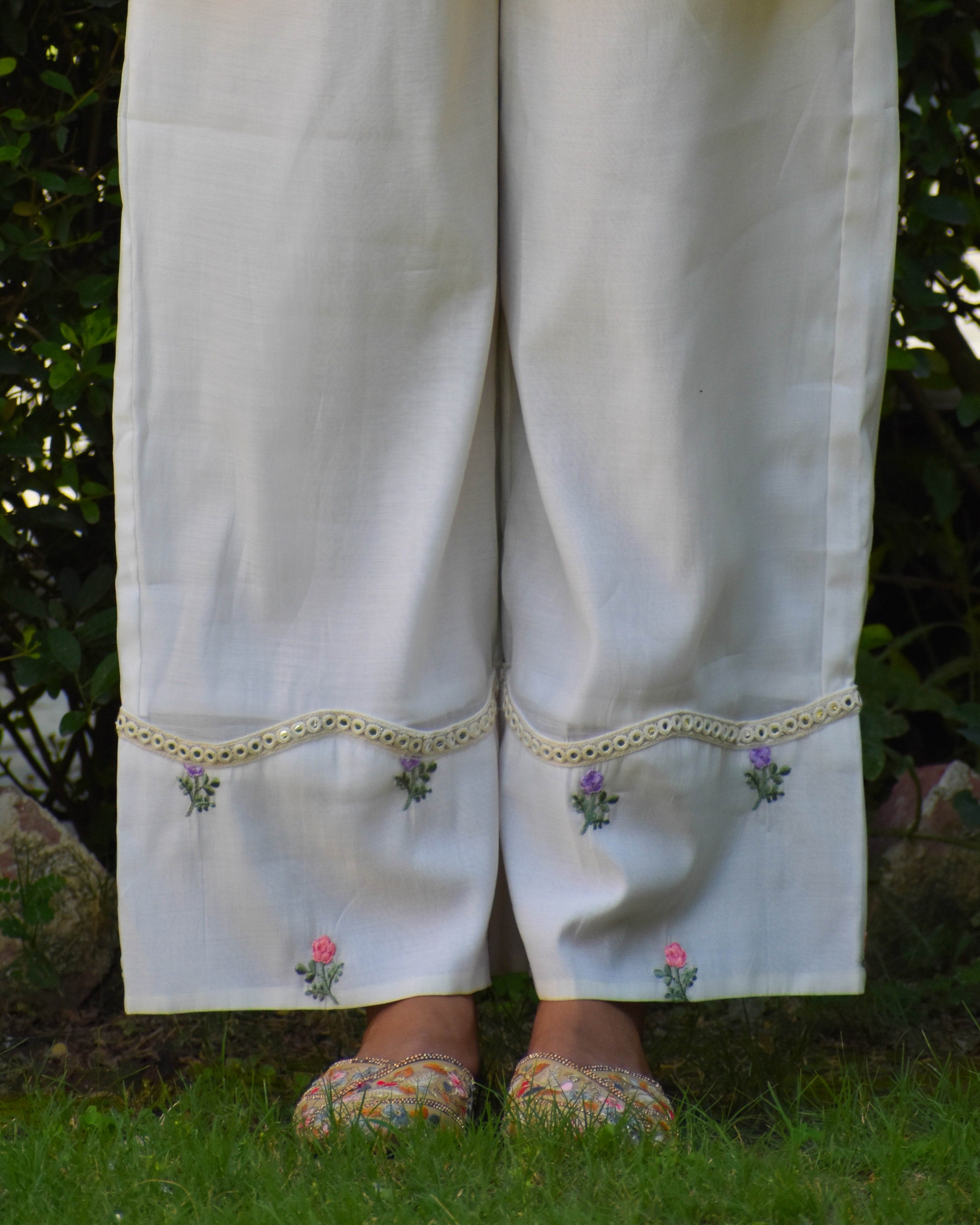 Sarika Embroidered Chanderi Co-ord Set