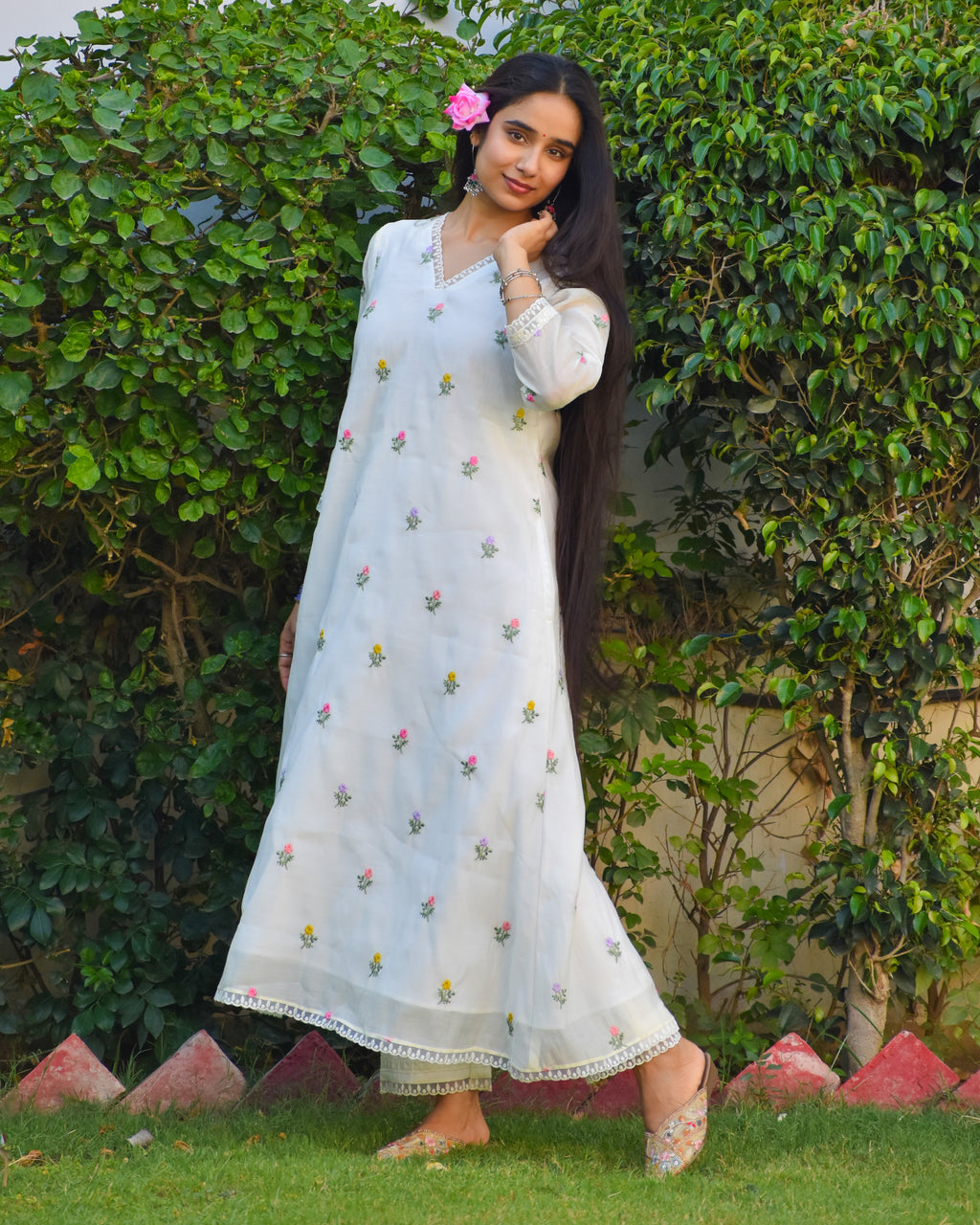 Navya Embroidered Chanderi Kurta Set