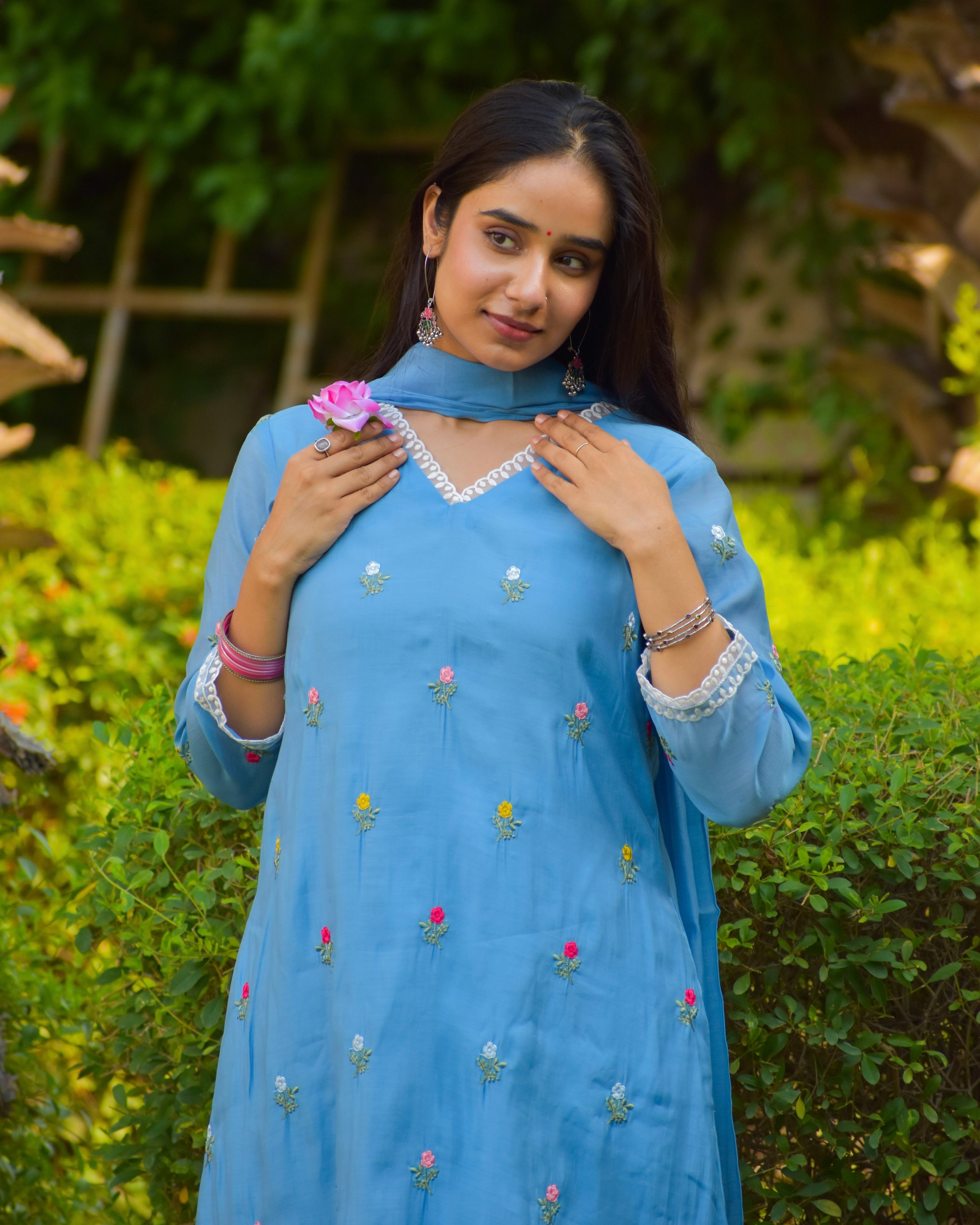 Chakor Embroidered Chanderi Kurta Set With Dupatta