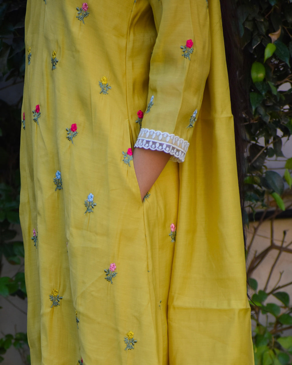 Abeer Embroidered Chanderi Kurta Set With Dupatta